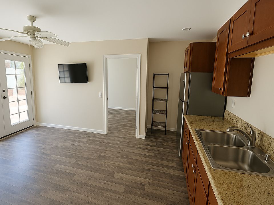 1st image of 1200 E 28th St
