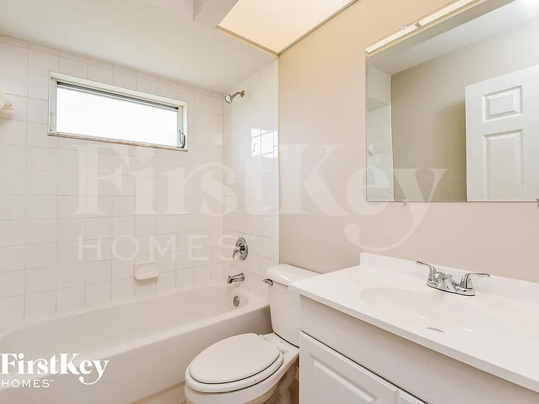 2918 SE 8th Pl — Photo 14