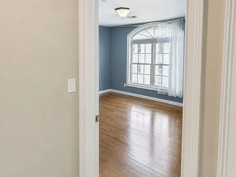 77 Cedar St #3 — Photo 28