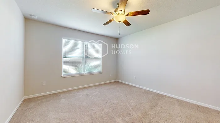 3839 Spruce Creek Dr — Photo 12