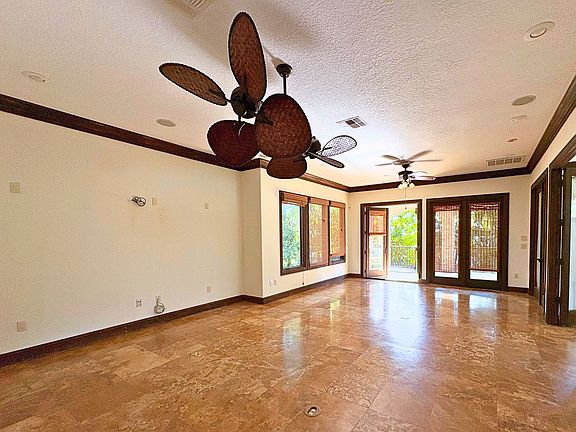 3rd image of 1152 Lagoon Rd