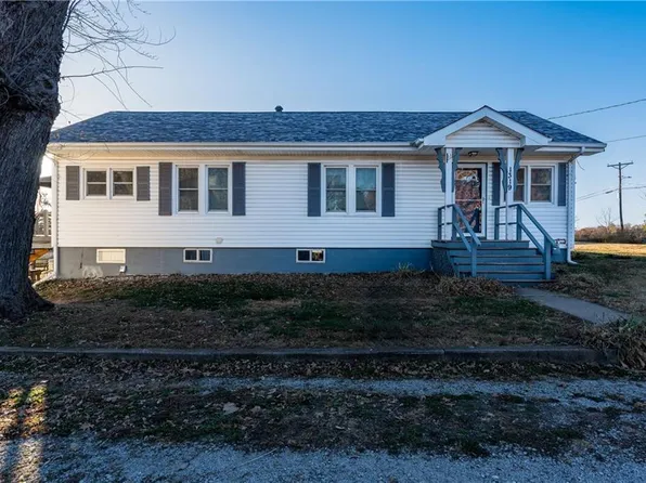1319 W Barr St, Nevada, MO 64772