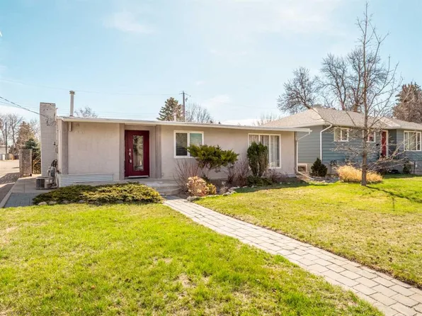 613 W 30th St S, Lethbridge, AB T1J 3V2