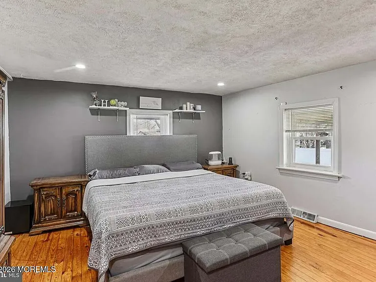 36 Browning Ave — Photo 10