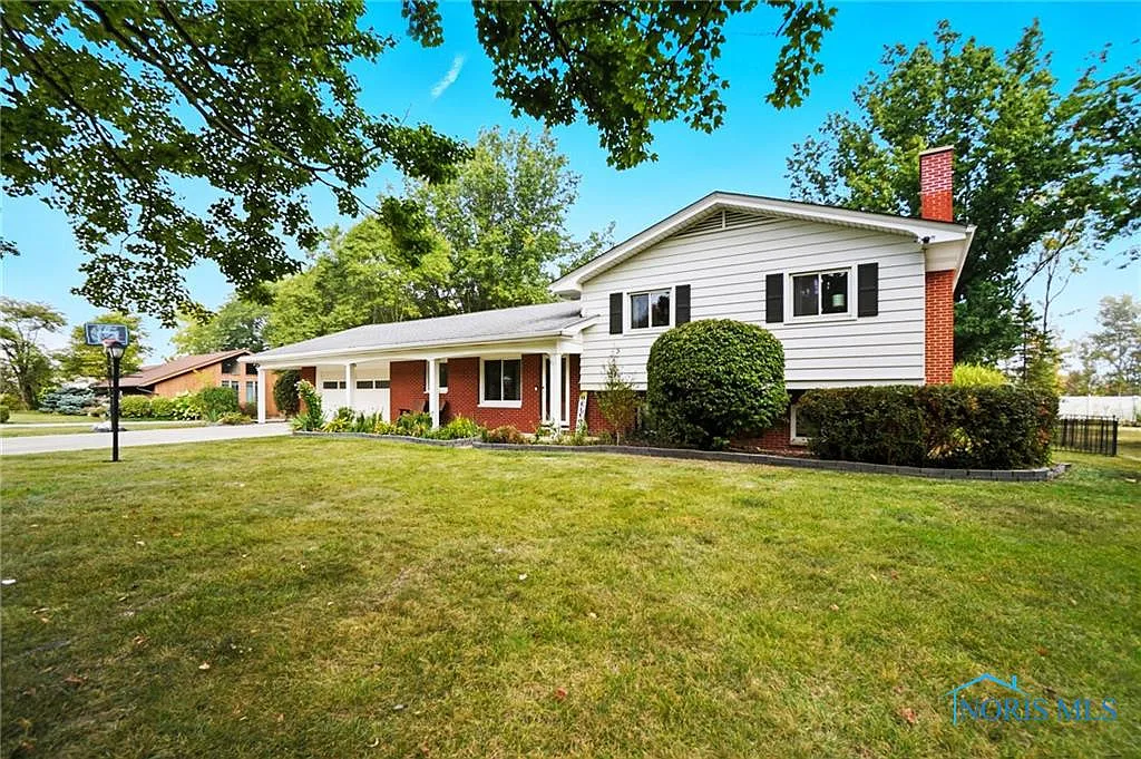 182 Sunset Dr photo 1