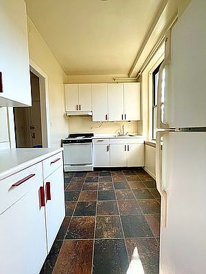 3rd image of 3657 Broadway APT 5E