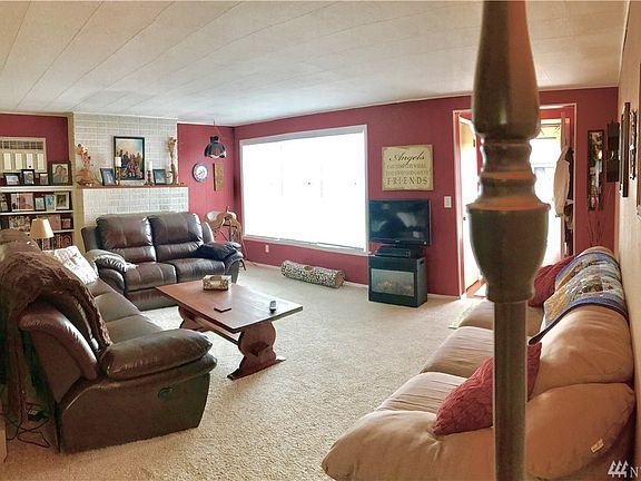 3rd image of 410 E Marjorie Ave