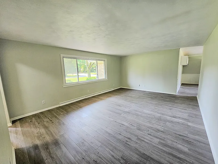 6905 Bradford Dr — Photo 5