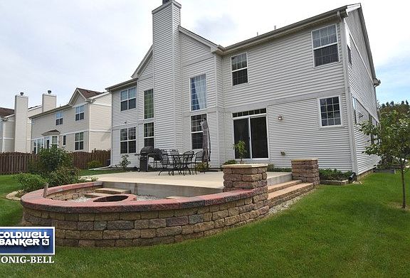 3rd image of 303 Heritage Woods Dr