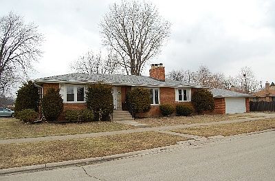1st image of 10149 S Lawrence Ct