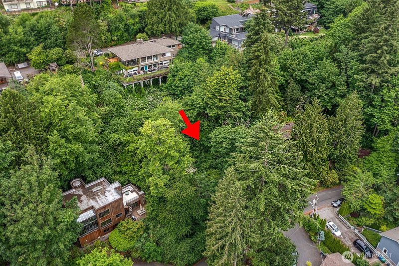 2nd image of 13737 41st Avenue NE