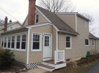 24 Central Ave, Niantic, CT 06357