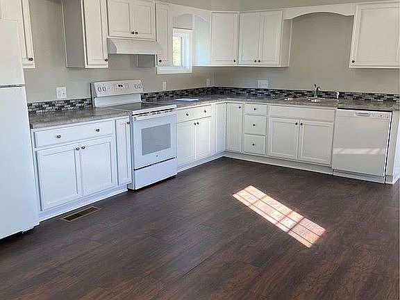 4th image of 216 S Holmes St