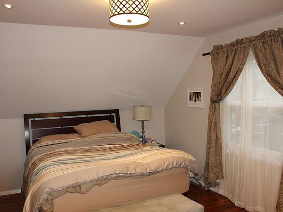 5th image of 5923 Vandegrift Ave