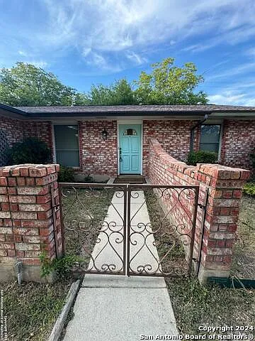 5115 Staplehurst St — Photo 3