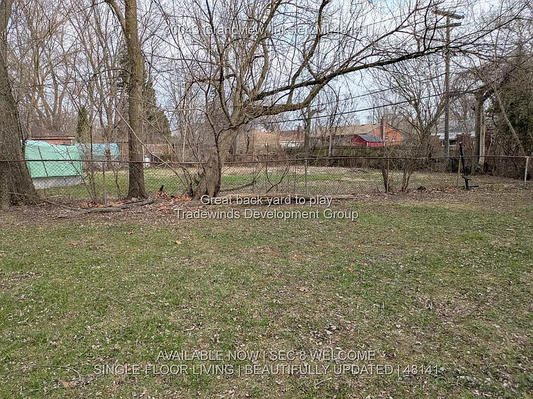 30043 Grandview St — Photo 11