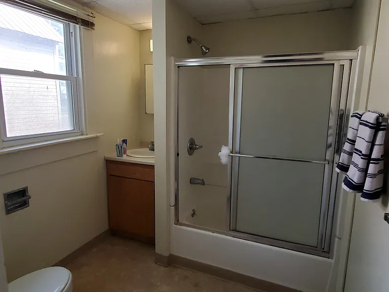 105 Dryden Ct — Photo 57