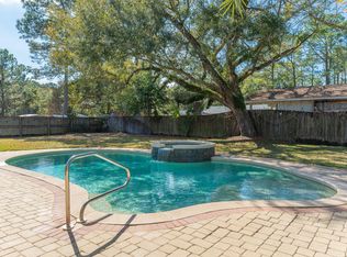 19 Lanman Rd, Niceville, FL 32578
