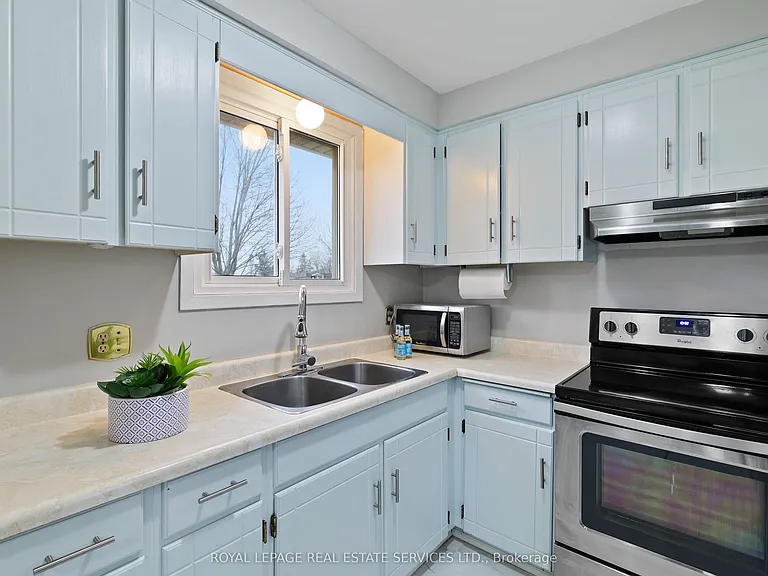 38 Deerfield Pkwy — Photo 4
