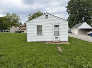 430 Tecumseh St, Saint Charles, MO 63301