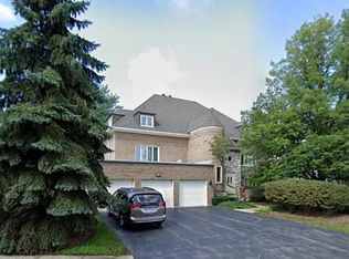 770 Ballantrae Dr #100C, Northbrook, IL 60062