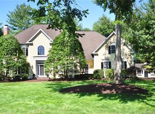4 Ardsley Way, Simsbury, CT 06070