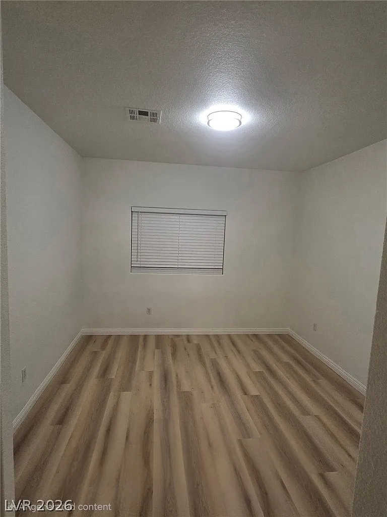 2 bed, 2.0 bath, 974 sqft, $1,295 — Photo 4