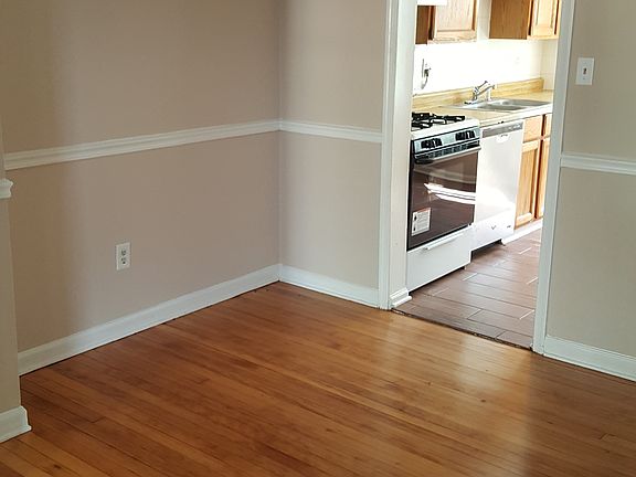 3rd image of 12553 Plymouth Ct