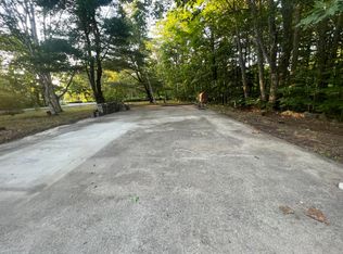 4 Cobb Rd, Belfast, ME 04915