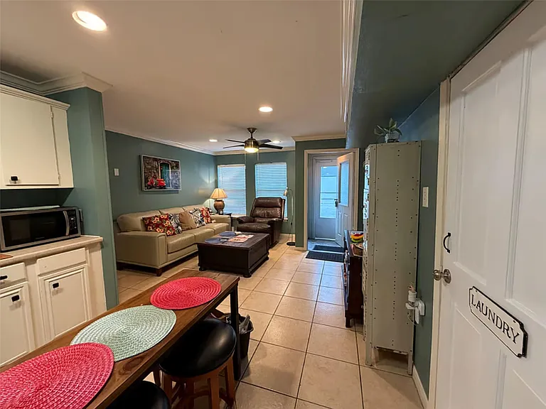 2808 Columbia St #A — Photo 11
