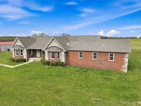 8770 W Gassaway Rd, Hulbert, OK 74441