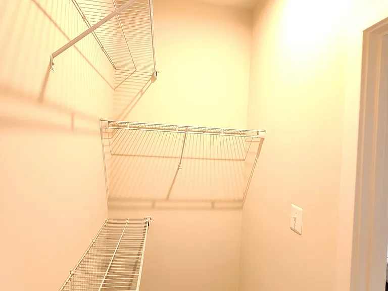 Iron Oak Pl — Photo 3