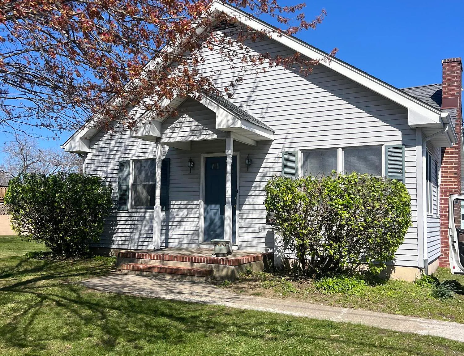 2 bed, 1.5 bath, 1004 sqft, $3,750 — Photo 2