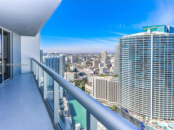 5th image of 475 Brickell Ave APT 4612