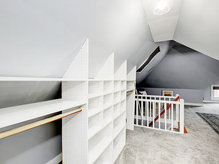 355 King Ave — Photo 16