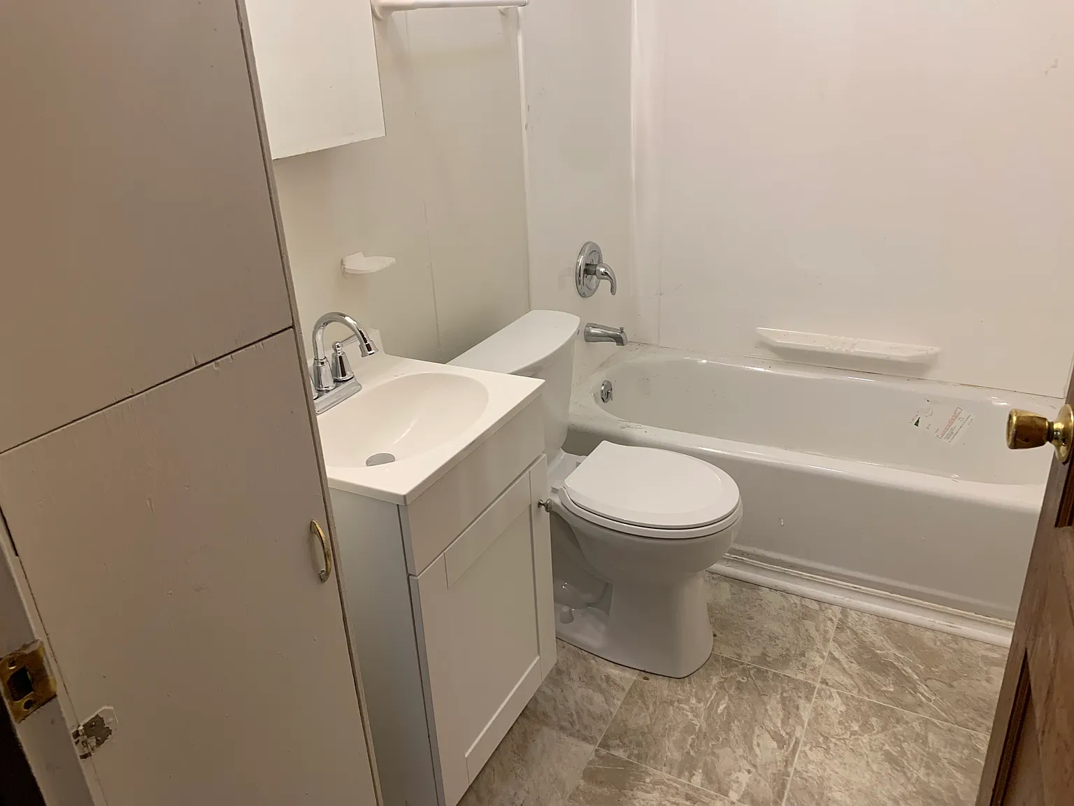 2 bed, 672 sqft, $1,095 — Photo 4