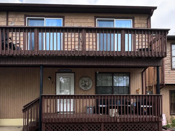 68 5th St APT 7, Highlands, NJ 07732