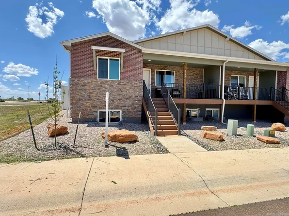 4044 Cliff St, Laramie, WY 82070