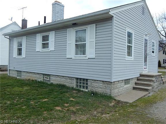 4th image of 710 Elyria Ave