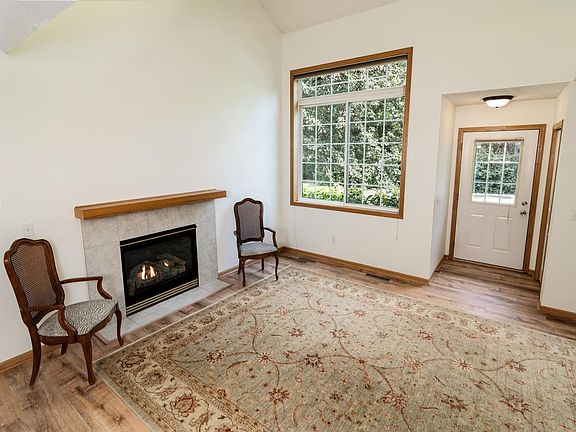 5th image of 5425 Fawn Ct SE