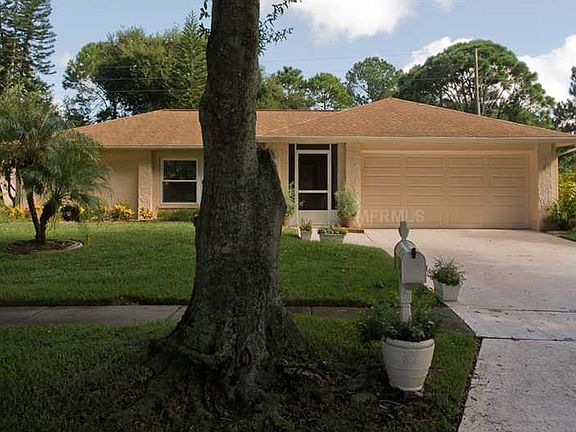 2nd image of 1666 Glengarry Dr