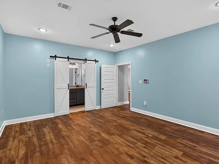 13 S Barnes Field Dr — Photo 6