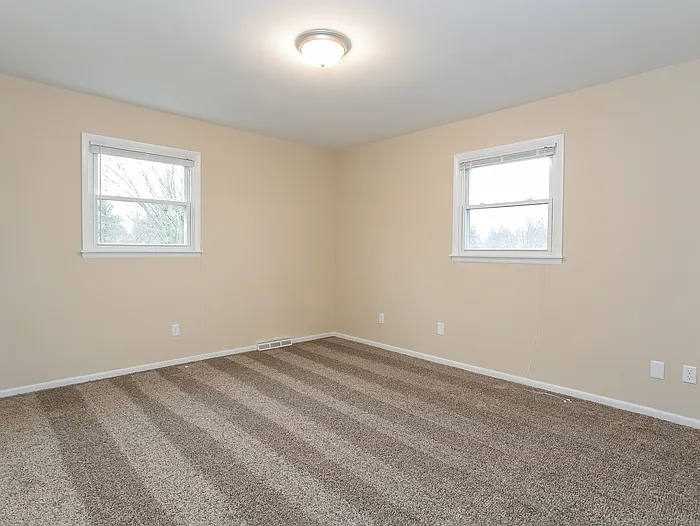 1820 NW Washington Blvd — Photo 9
