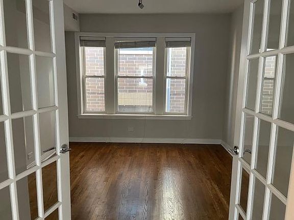 2nd image of 5111 N Kenmore Ave #3SW