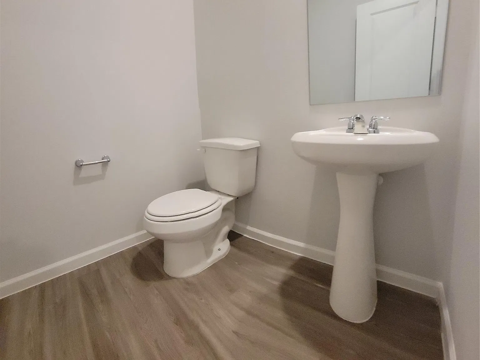 4 bed, 2.5 bath, 2178 sqft, $2,500 — Photo 4