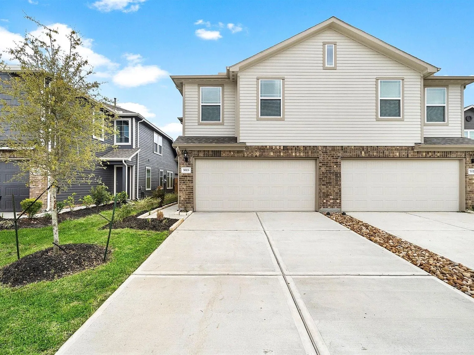3 bed, 2.5 bath, 1667 sqft, $1,875 — Photo 4