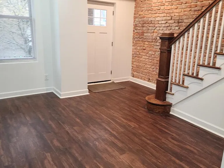 417 Irving St NW — Photo 5