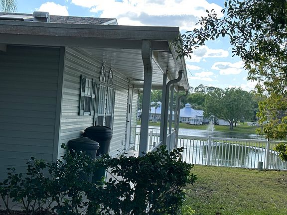 5th image of 327 Kingslake Dr