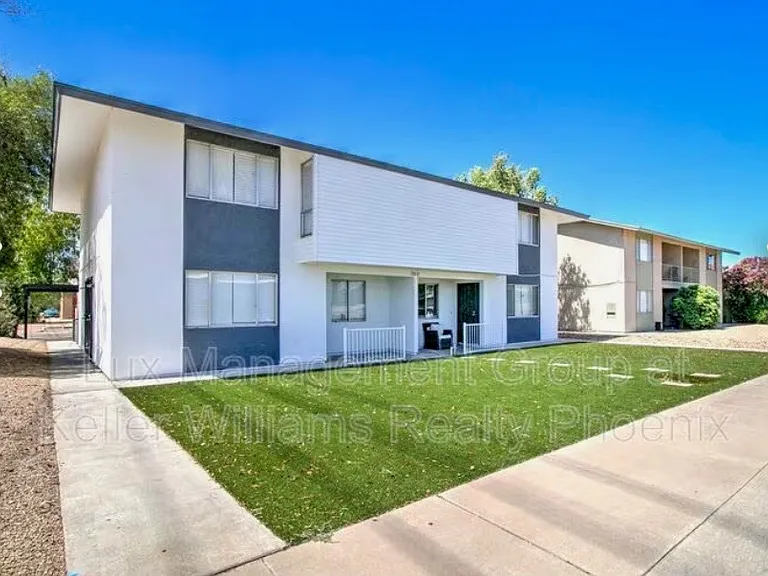 7919 E Kimsey Ln — Photo 2