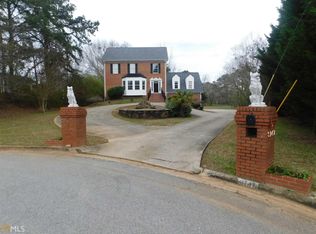 3747 Meadow Glen Cir, Ellenwood, GA 30294